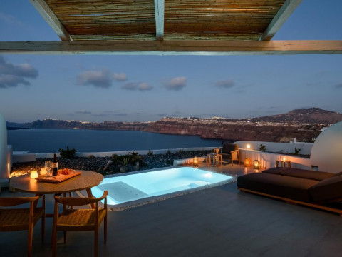 Neptune Luxury Spa Suites