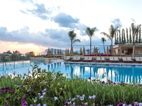 MICHELL HOTEL