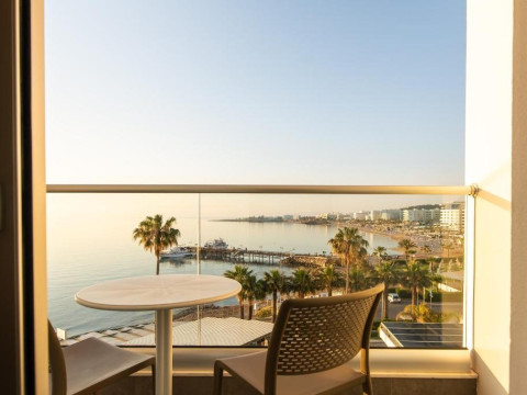 Evalena Beach Hotel