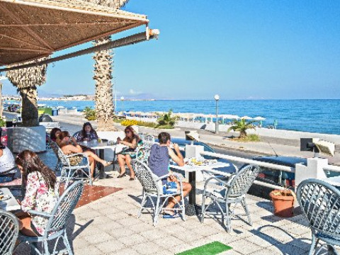 Flisvos Beach