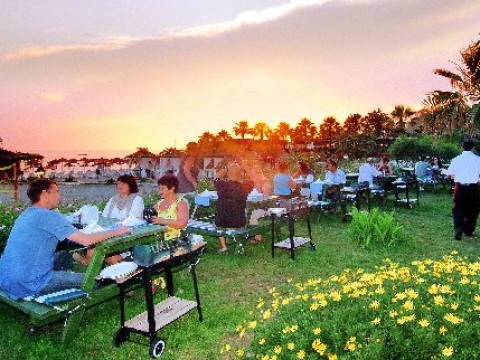CLUB AQUA PLAZA