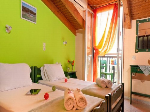 Two Brothers Studios (Kalamaki) recomandat 3*