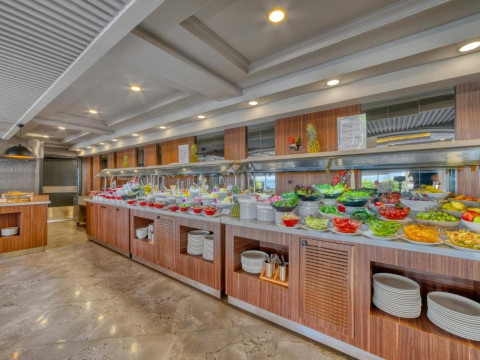 NUMA PORT HOTEL