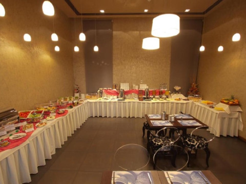 Hotel Golden Tulip Ana Dome