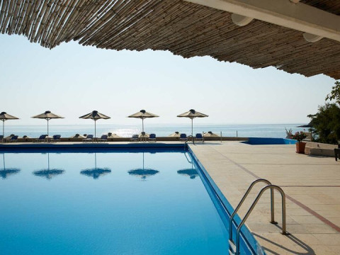 MAKRYAMMOS BUNGALOWS 