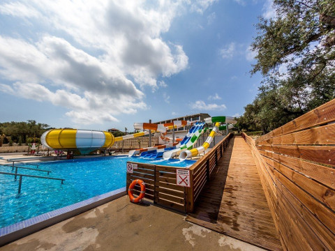 Caretta Paradise and Waterpark (Tragaki)