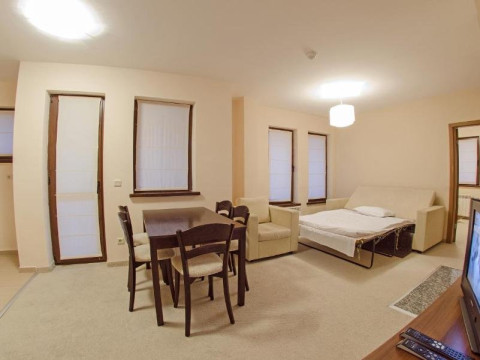GREEN LIFE FAMILY APARTMENTS 