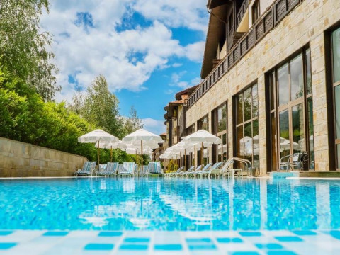 TERRA COMPLEX (ex-WHITE FIR RESORT)