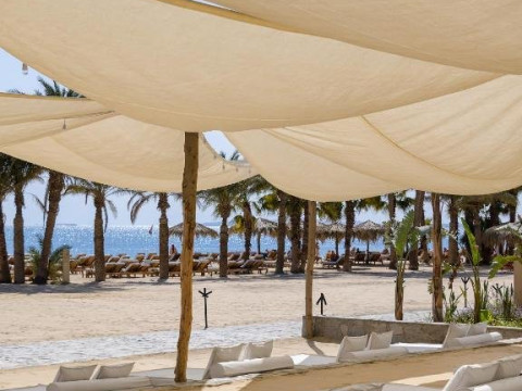 Serry Beach Resort