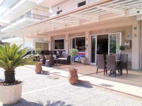 Hotel Manolas