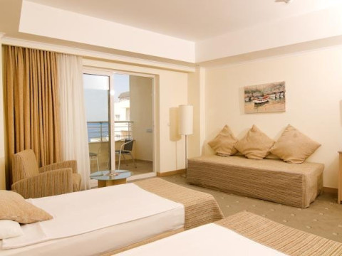 SEALIGHT RESORT HOTEL