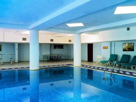 IZER BEACH CLUB HOTEL (Torba)