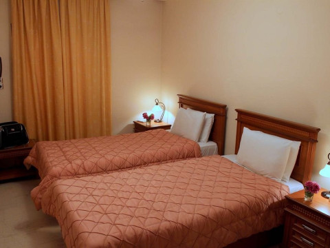 Famissi Hotel