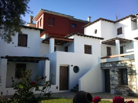 Aeolos studios & apartments