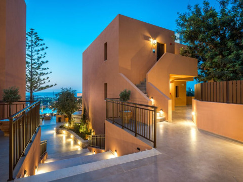 Pyria Hotel