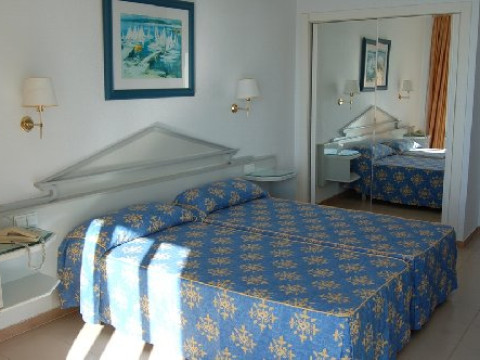 4R SALOU PARK