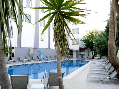 Mert Seaside Hotel (Adults only)