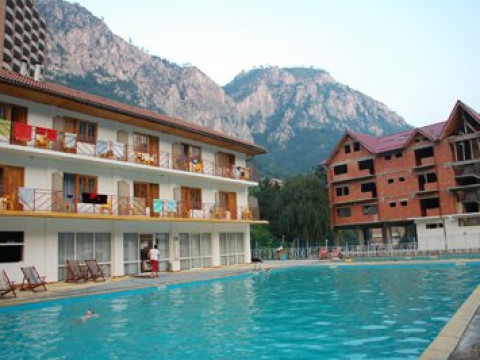 Hotel Saras Sons