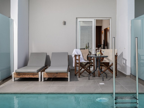 Sandy Beach Hotel 