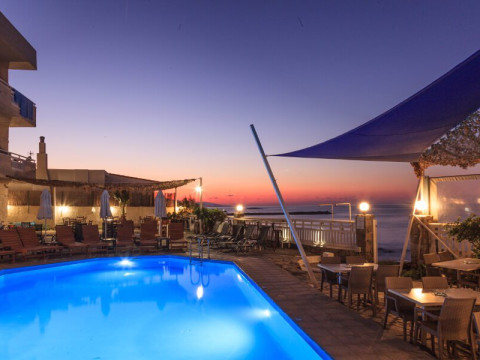 Sunset Beach Hotel (Kokkini Hani)