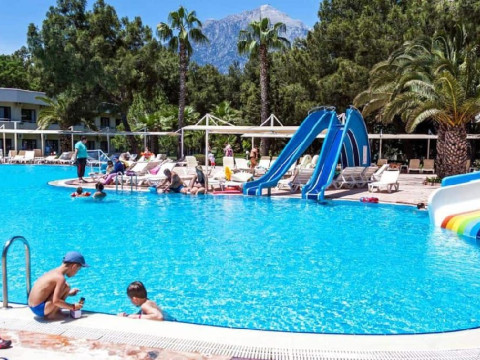 FUN AND SUN CLUB SAPHIRE