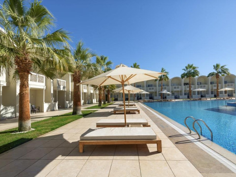 Reef Oasis Beach Resort