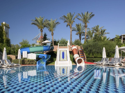 DELPHIN IMPERIAL