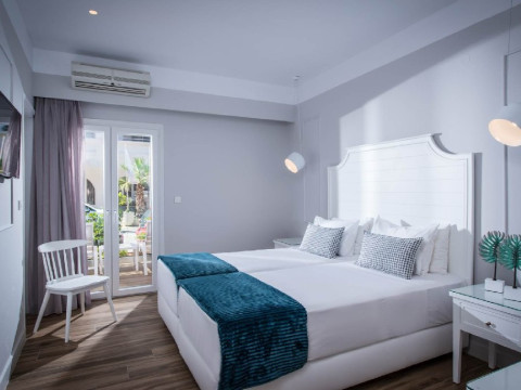 Mari Kristin Beach Hotel (Hersonisos) (Adults Only 14+)