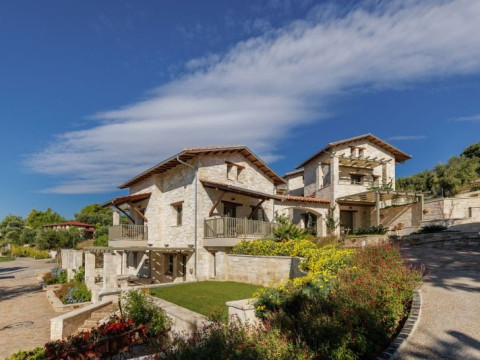 Kastri Elia Suites