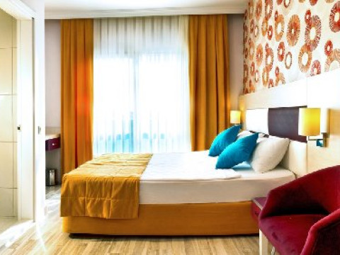 RAMADA RESORT BY WYNDHAM SIDE