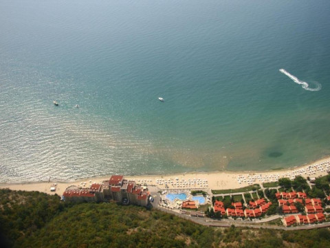 ROYAL BAY