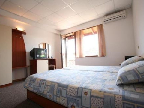 Kirios Hotel