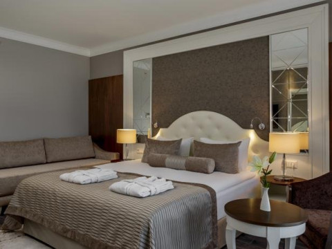 SUNIS EFES ROYAL PALACE RESORT