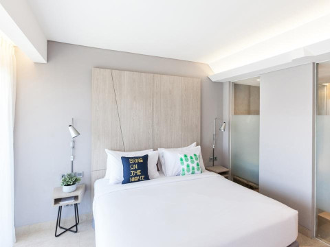 SOL HOUSE Bali Legian