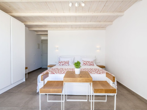 Bespoke Mykonos (K)