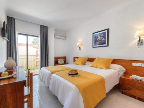 VIBRA BAY APARTHOTEL