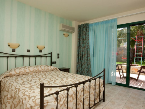 Dias Luxury Studios and Apartments (Stalida)