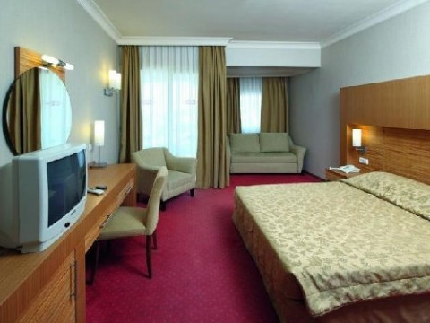 GRAND CETTIA