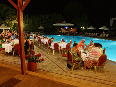 Pasiphae Hotel