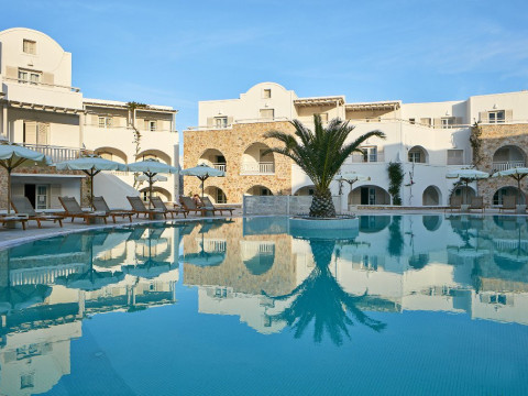 Aegean Plaza (Kamari - Santorini)