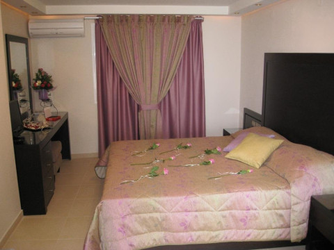Tolo Hotel