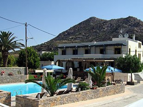 Emporios Bay (Emborios)