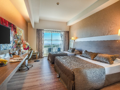 CONCORDE DELUXE RESORT
