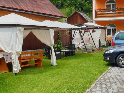 . Casa Cristalina  Dumi