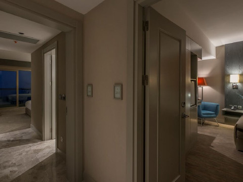 ELEXUS HOTEL RESORT SPA CASINO 
