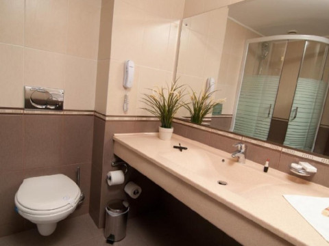 Hotel Rapsodia