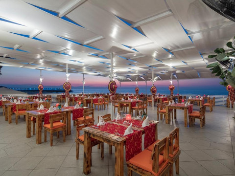 RIXOS SUNGATE