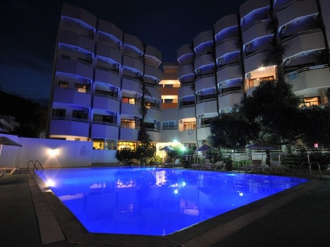 Amos Hotel
