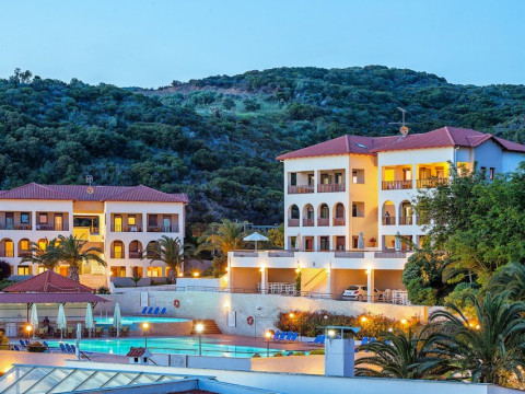 Theoxenia Hotel (Ouranoupolis, Athos)