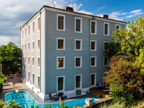 A for Art Hotel (Limenas)